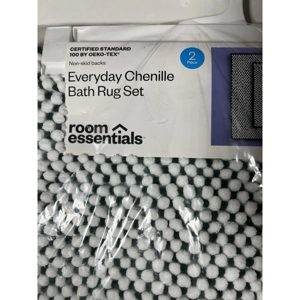 Room Essentials Everyday Chenille Bath Rug Set, BRAND NEW!! Great Price!!